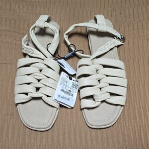 ZARA Knotted Leather Sandals
